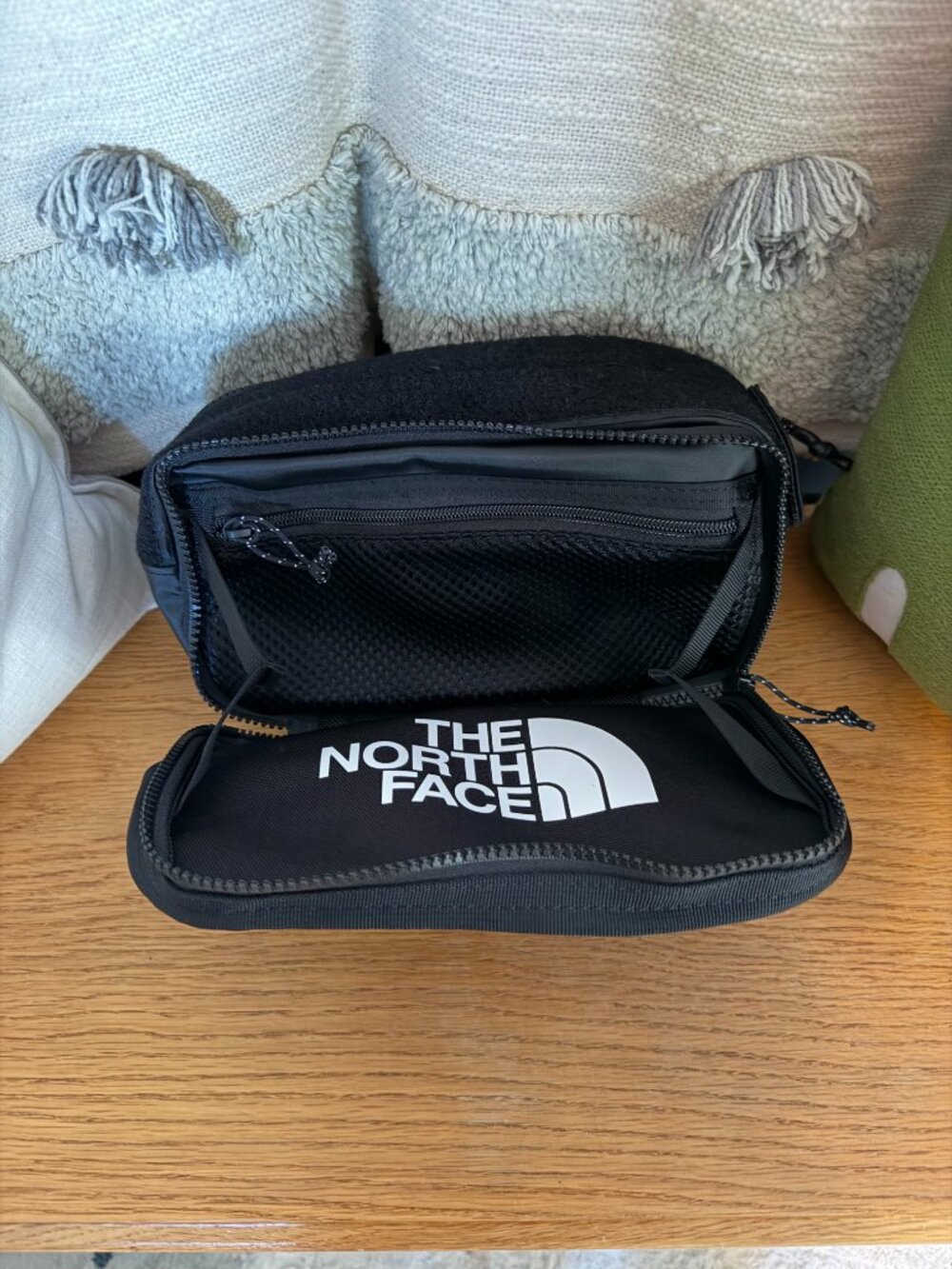 The North Face TNF Explore BLT 3L Lumbar Pack Black White Fanny Pack Bag - Picture 6 of 7